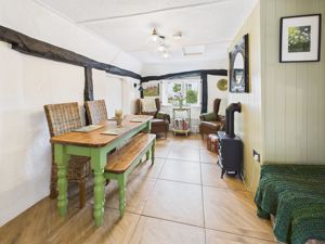 Dining Room- click for photo gallery
